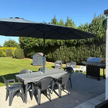 فيلة Petit Pavillon, Avec Jardin *